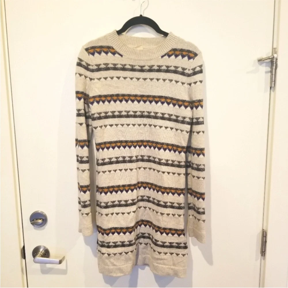 Levi's Neutral Geometric Sweater Dress - Picture 1 of 6
